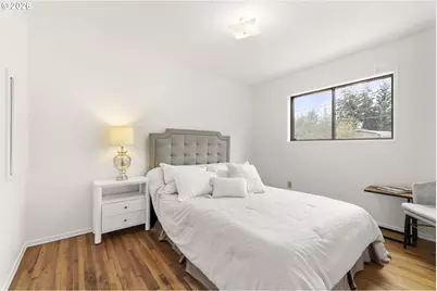 14225 SE Mill St, Portland, OR 97233 - Photo 17