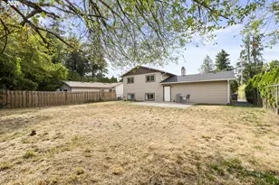 14225 SE Mill St, Portland, OR 97233 - Photo 35