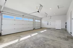 562 E Wilson St, Carlton, OR 97111 - Photo 31