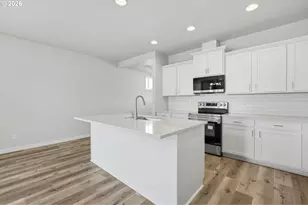 562 E Wilson St, Carlton, OR 97111 - Photo 7