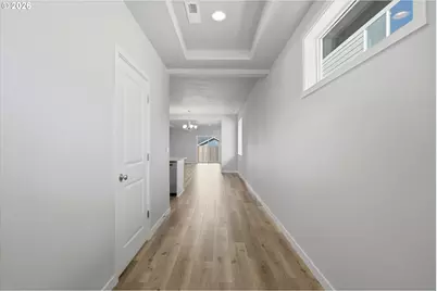562 E Wilson St, Carlton, OR 97111 - Photo 5