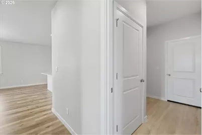 562 E Wilson St, Carlton, OR 97111 - Photo 17