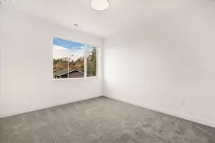 284 NW Mawrcrest Ave, Gresham, OR 97030 - Photo 33