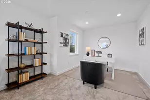 284 NW Mawrcrest Ave, Gresham, OR 97030 - Photo 21