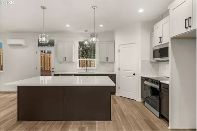 284 NW Mawrcrest Ave, Gresham, OR 97030 - Photo 13