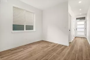 284 NW Mawrcrest Ave, Gresham, OR 97030 - Photo 21