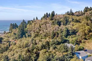 350 NE Harbor View Pl, Depoe Bay, OR 97341 - Photo 33