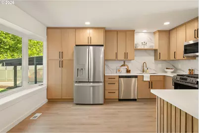 17349 Banyan Ln, Lake Oswego, OR 97034 - Photo 13