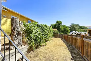 201 Bunn St, Wishram, WA 98673 - Photo 19