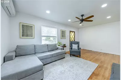 1362 W 11th Ave, Eugene, OR 97402 - Photo 7
