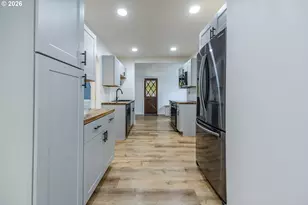 1362 W 11th Ave, Eugene, OR 97402 - Photo 9