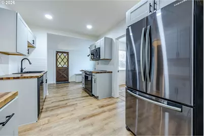 1362 W 11th Ave, Eugene, OR 97402 - Photo 11
