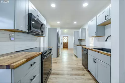 1362 W 11th Ave, Eugene, OR 97402 - Photo 15