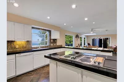 3730 Sunset Blvd, Seaside, OR 97138 - Photo 13