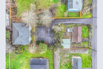 8913 SE Rhone St, Portland, OR 97266 - Photo 31