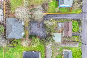 8913 SE Rhone St, Portland, OR 97266 - Photo 31