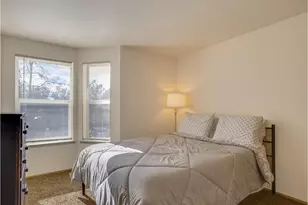 8913 SE Rhone St, Portland, OR 97266 - Photo 29