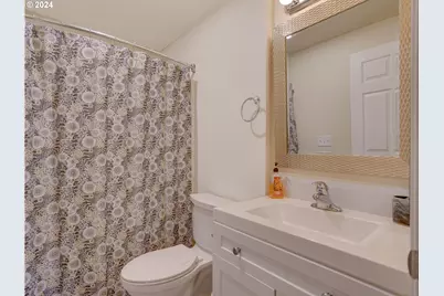 8913 SE Rhone St, Portland, OR 97266 - Photo 17