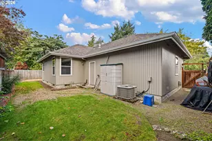 2990 Gilham Rd, Eugene, OR 97408 - Photo 39
