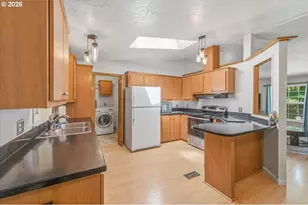 475 E 9th St, Rainier, OR 97048 - Photo 9