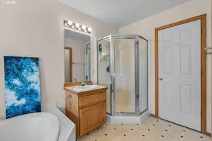 1045 Golden Pheasant Dr, Redmond, OR 97756 - Photo 17