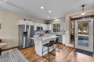 1045 Golden Pheasant Dr, Redmond, OR 97756 - Photo 5