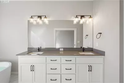 135 E Airedale Ave, La Center, WA 98629 - Photo 11