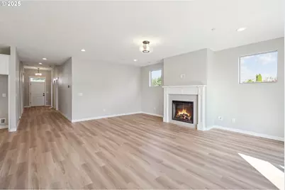 135 E Airedale Ave, La Center, WA 98629 - Photo 3