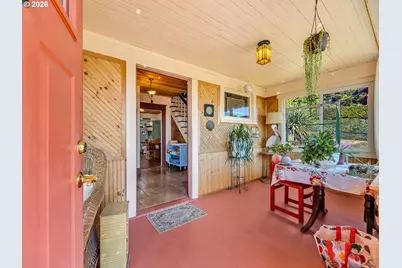 683 Florence Ave, Astoria, OR 97103 - Photo 5