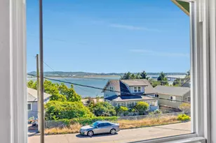 683 Florence Ave, Astoria, OR 97103 - Photo 29