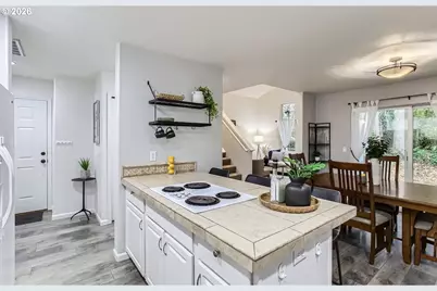 11369 SW Sycamore Pl, Portland, OR 97223 - Photo 9