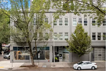 725 NW Flanders St #303, Portland, OR 97209 - Photo 1