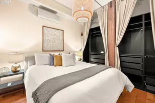 725 NW Flanders St, Portland, OR 97209 - Photo 13