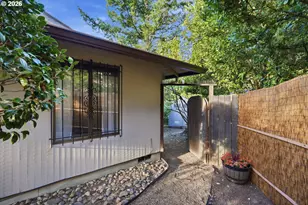 10748 SE 99th Dr, Happy Valley, OR 97086 - Photo 45