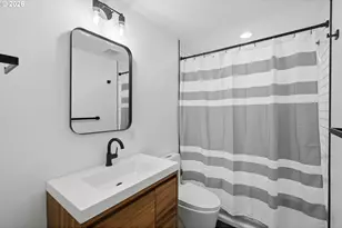 1110 Fenwick St, Coos Bay, OR 97420 - Photo 17