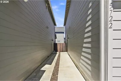5722 NE 59th Cir, Vancouver, WA 98661 - Photo 3