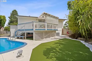 1021 NE 195th Ave, Portland, OR 97230 - Photo 15