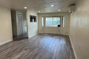1435 5th St, Springfield, OR 97477 - Photo 3