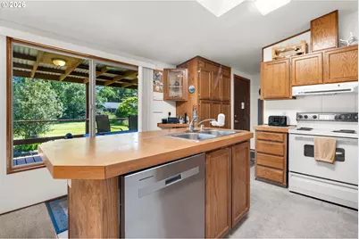 7115 Ortelius Dr, Ilwaco, WA 98624 - Photo 11