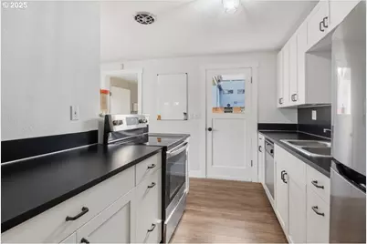 2115 E 27th St, Vancouver, WA 98660 - Photo 23