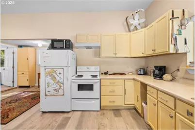 14339 Highway 101, Brookings, OR 97415 - Photo 13