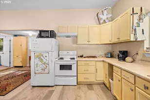 14339 Hwy 101, Brookings, OR 97415 - Photo 13