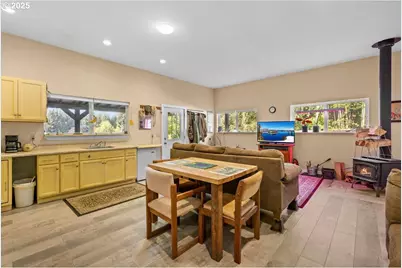 14339 Highway 101, Brookings, OR 97415 - Photo 11