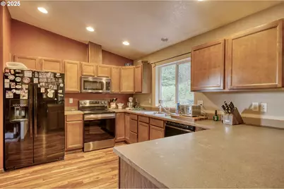 29502 Old Rainier Rd, Rainier, OR 97048 - Photo 9