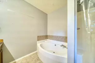 29502 Old Rainier Rd, Rainier, OR 97048 - Photo 21