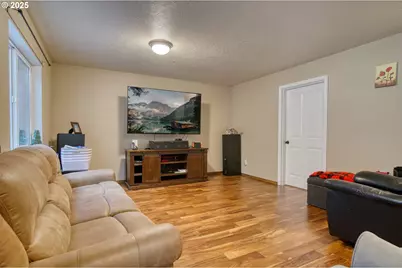 29502 Old Rainier Rd, Rainier, OR 97048 - Photo 11