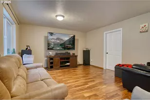 29502 Old Rainier Rd, Rainier, OR 97048 - Photo 11