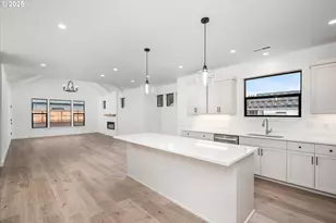 88116 Wymore Ln, Veneta, OR 97487 - Photo 5