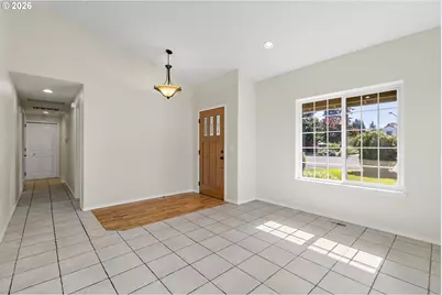 20003 Torrey Pines Ct, Oregon City, OR 97045 - Photo 5