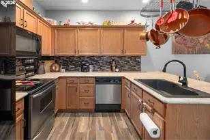 1355 SW Binford Lake Pkwy, Gresham, OR 97080 - Photo 17